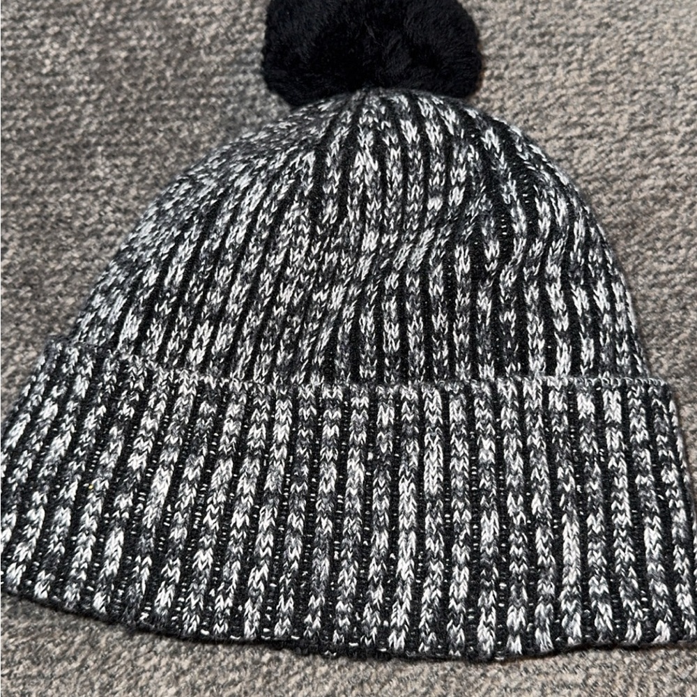 Lululemon Athletica Black and Gray Knit Pom-Pom Hat